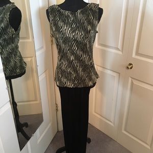 2 pc pants suit for business attire or a night out